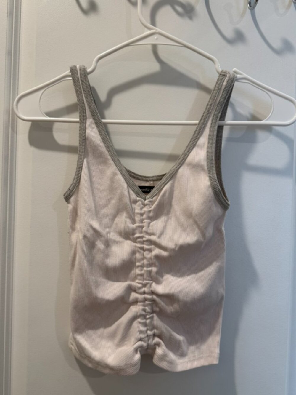 Abercrombie Contrast Front Ruched Ribbed Tank Top